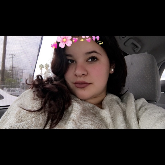 Meet the Posher Other - Meet your Posher, Valeria